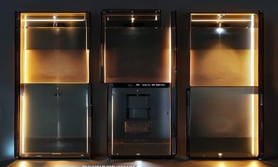 国产自拍补光灯横向评测对比图，多款产品并排展示色温与亮度差异